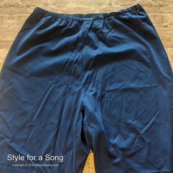 Vintage Mid Century Navy Silky Pajama Set 38 - Picture 13 of 16